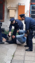 Jámbor András a rendőrökkel birkózva próbált megakadályozni egy kilakoltatást