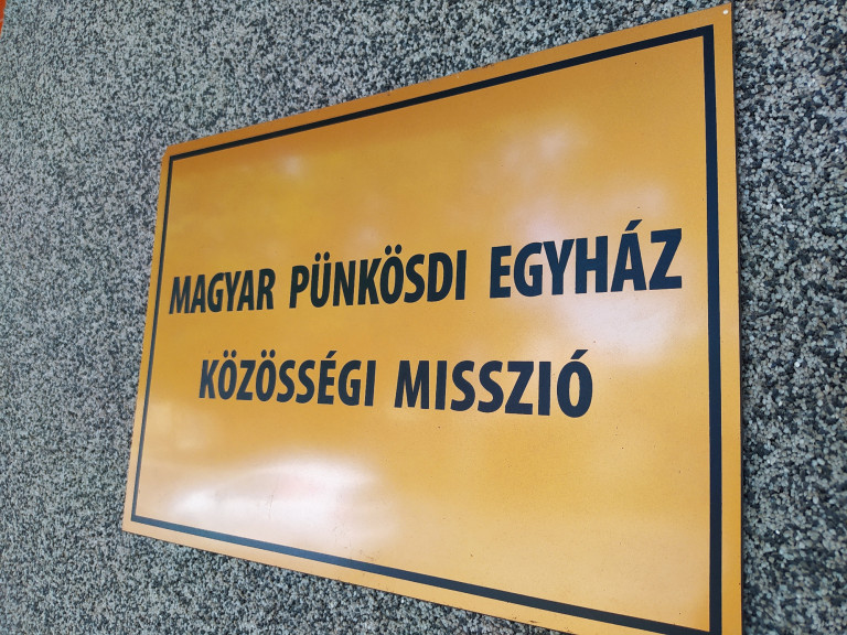 A vádlottak szerint a bíróság nem ítélkezhet az egyházról a pünkösdieket érintő csalási ügyben 