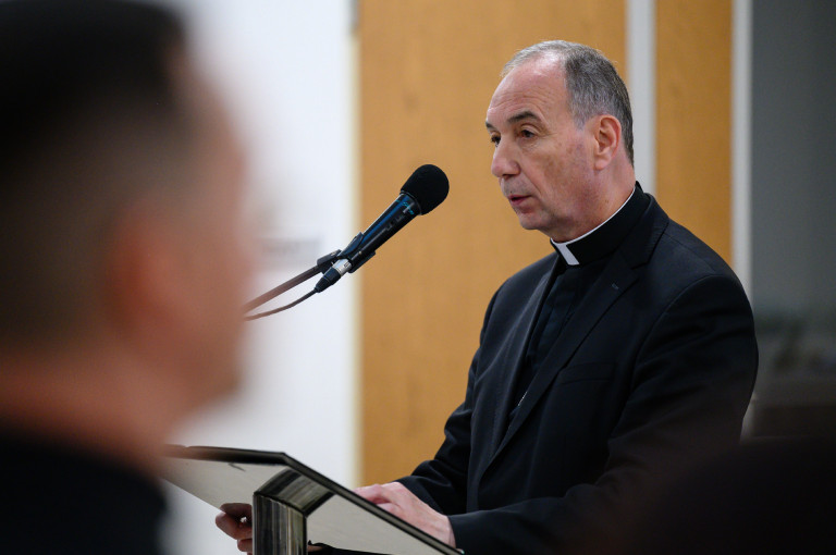 85 millió forint „papi adóra” számíthat a veszprémi egyházmegye