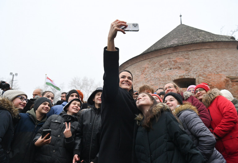 Fideszes képviselőjelölt lett a Novák Katalin programjára mozgósító tanárnő