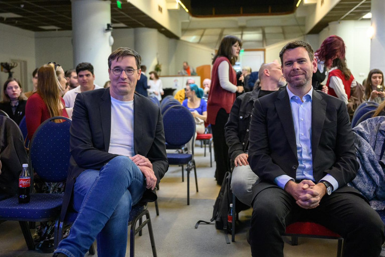 Beszélgetésre várják Magyarékat és Vitézyéket a lepisszegett diákszervezetek