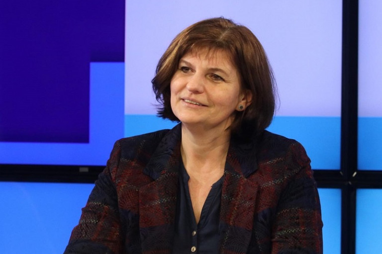 Varga Andrea alpolgármestert indítanák függetlenek Miskolcon Veres Pál visszalépése után