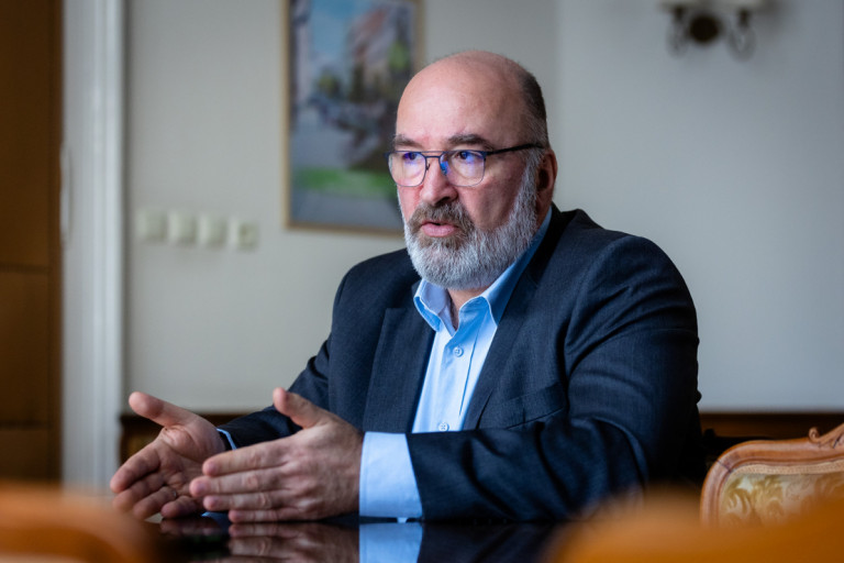 Pikó András: 82 ember van bejelentve egy fideszes jelölt rokonának lakásaiba Józsefvárosban 
