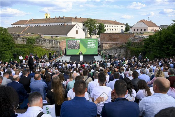 Orbán Viktor hamarosan Romániába megy kampányolni