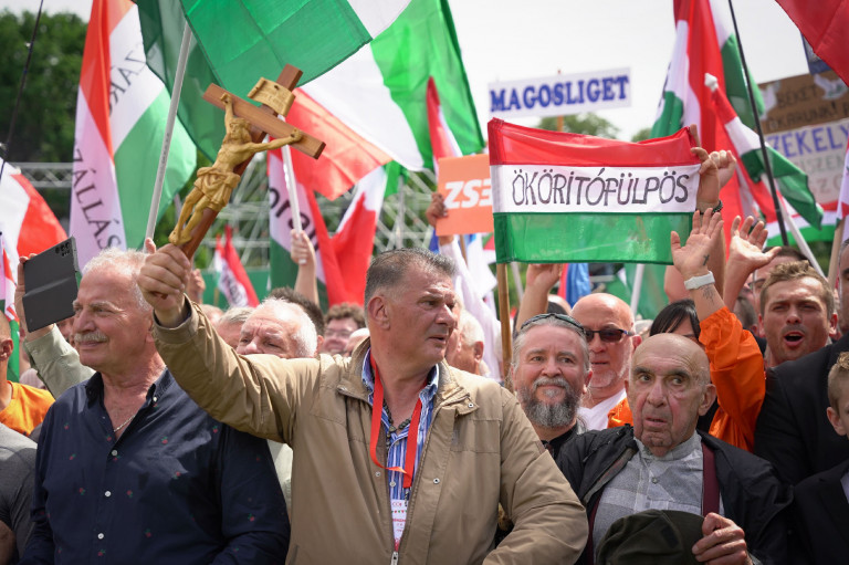 A Nézőpont szerint továbbra is simán vezet a Fidesz