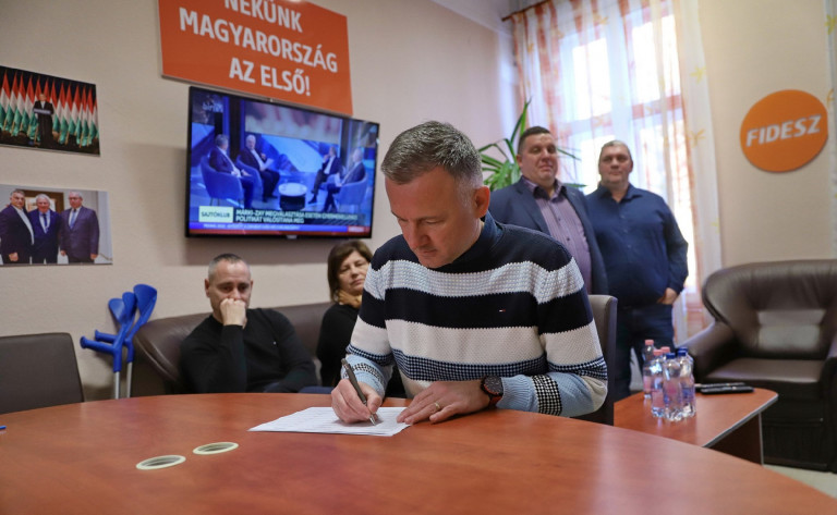 A Legfőbb Ügyészségen jelentették fel a gyulai fideszes polgármestert