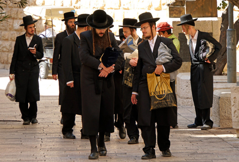 Katonai behívásuk ellen tüntetnek az ultraortodox zsidók