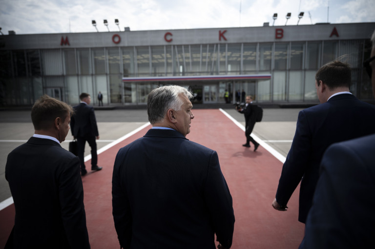 Orbán uniós diplomaták szerint is „hasznos idiótaként” viselkedik