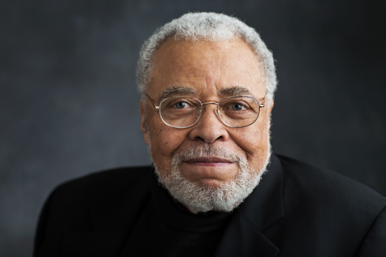 Elhunyt James Earl Jones, Darth Vader hangja