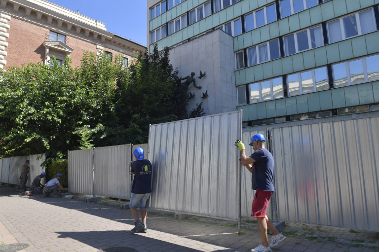 A Fővárosi Törvényszék nem talált kivetnivalót a Magyar Rádió bontási engedélyében