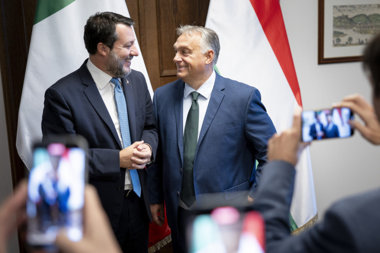 Vajon miről tárgyalhat Orbán Viktor Putyin legnagyobb olasz rajongójával?