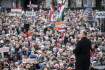 Vád alá helyezett Fidesz-aktivista is ment a kormánypárti alpolgármesterrel a poloskázós Orbán-beszédre egy alföldi kisvárosból