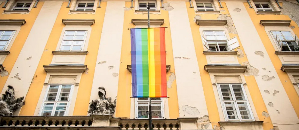 Összehajtott Baranyi és Karácsony a Pride fölött