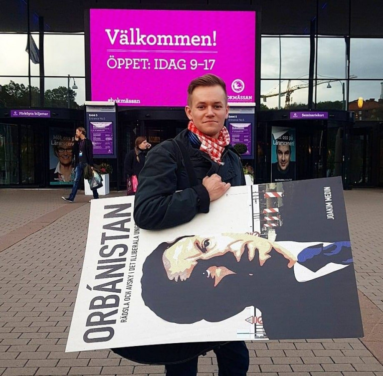 Letartóztatták az Orbanisztán című könyv szerzőjét