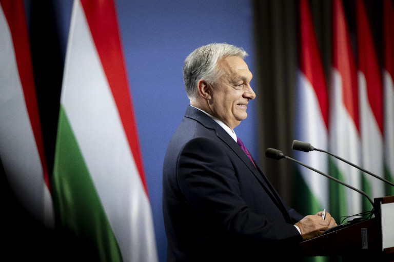 Orbán már saját magát hazaárulózza