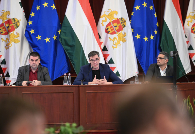 Költségvetés van, megnyugvás nincs Budapesten