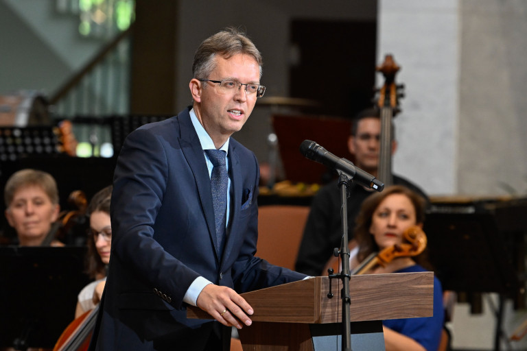 A művelt világ már lemondott Magyarországról