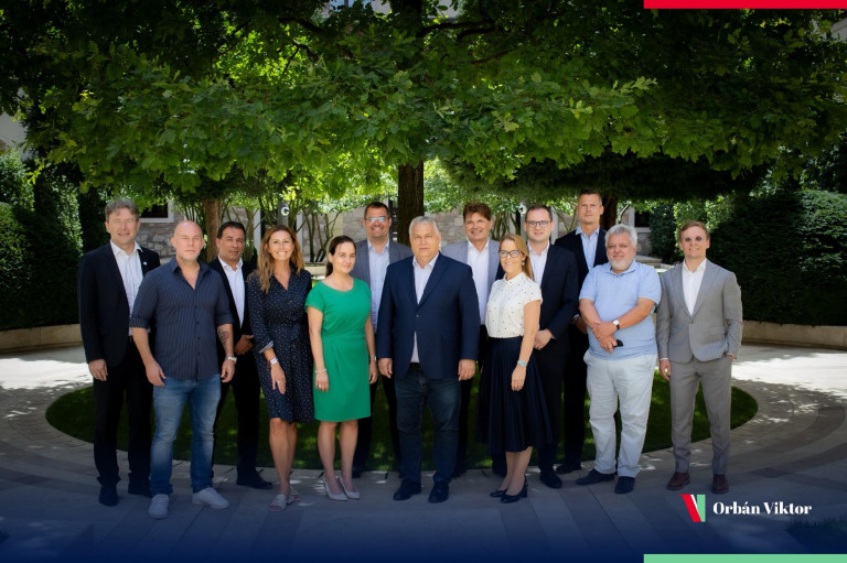 A digitális országépítésben csak a hatvanpusztai villa lett valódi