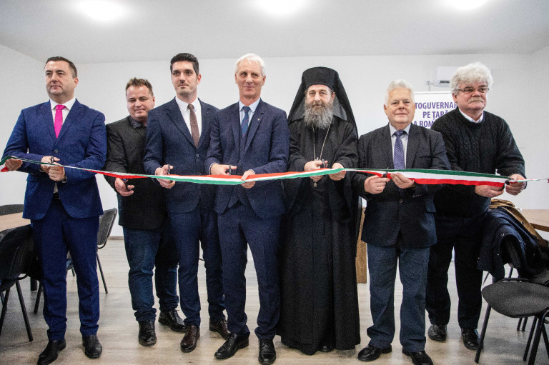 Elhunyt politikusa után nem delegál parlamenti szószólót a hazai románság a parlamentbe