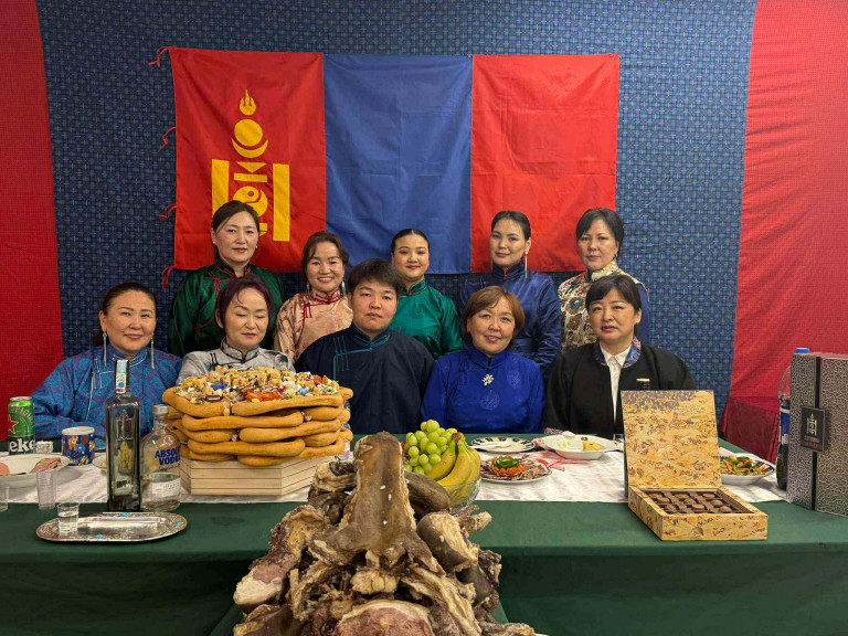 Dzsingisz kán születésnapját ünneplik Hőgyészen – és nem néznek rájuk rossz szemmel