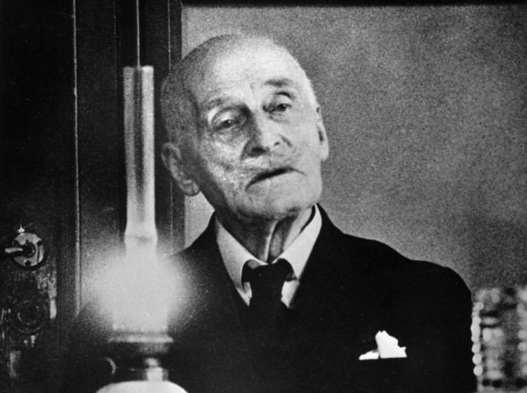 Ajándék Nobelnek jobb megnézni a fogát