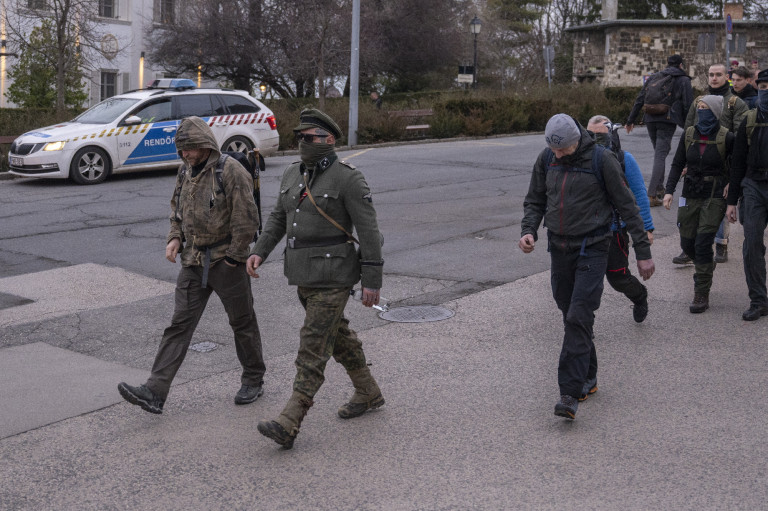 Újabb szép hazai siker: a magyar állam két napig a tenyerén hordozta a világ neonáciait
