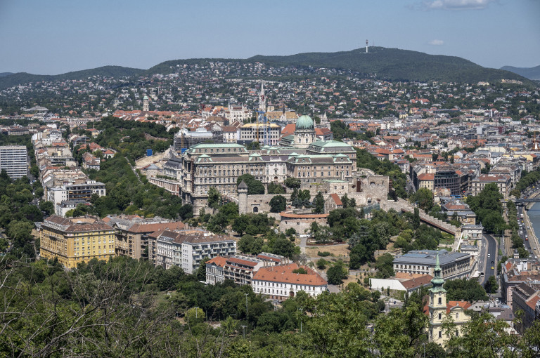 Az ország legszebb sétányát lezárták, magánkertté vált