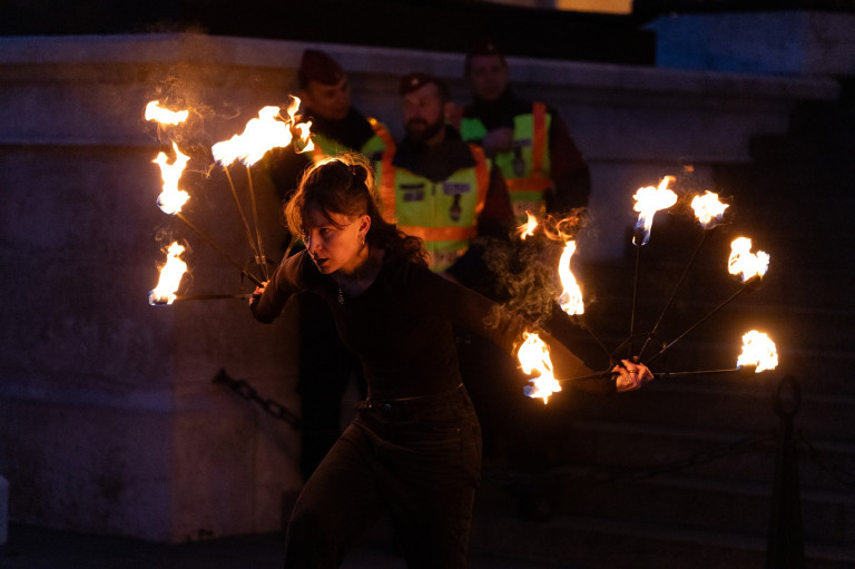 Szórakozóhelyeket zár be a rendőrség: a kormány azt üzeni, nem tetszik neki, hogy bulizol