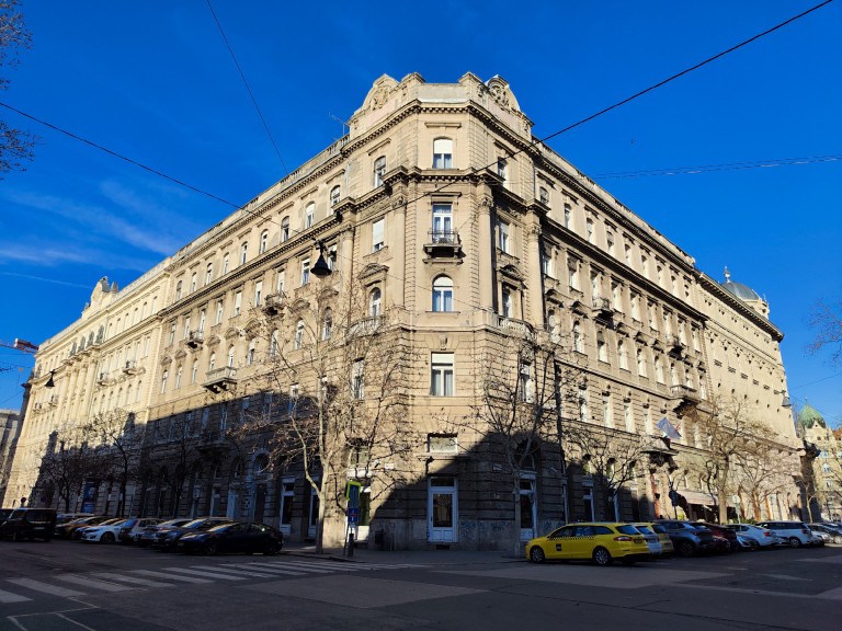 Tiborcz Istvánhoz köthető üzleti kör szerzett meg egy elárverezett belvárosi állami palotát