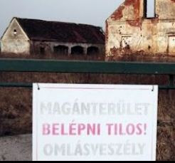 Kalandos apátság romokban