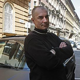 „Ez bujkálás a problémák elől”