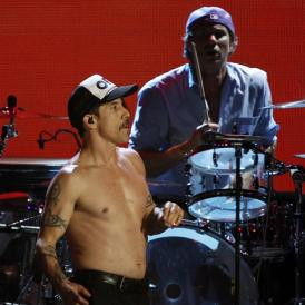 Arcok a színpadon – A Red Hot Chili Peppers Zágrábban