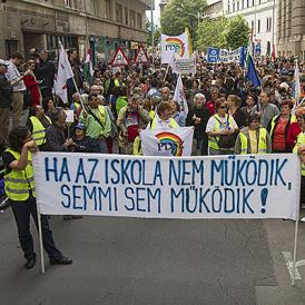 Viktor Rózsa: Az „Elmúltháromév”