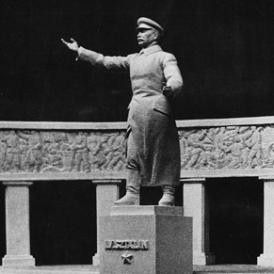 Kis Sztálinok, nagy Sztálin – a legabszurdabb szoborpályázat