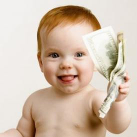 Szaporodásra fel! – 300 ezret fizetne a kormány az első gyerekért