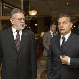 Felszámolják a Théma Nyomdát – Dőlnek a Vitézy-birodalom dominói