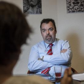 Így tiszteli L. Simon a szerzői jogokat