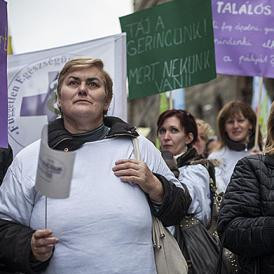 A közszolga nem rabszolga – Szociális dolgozók demonstráltak élhetőbb munkakörülményekért