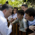 Gyere, kicsim, a Fidesz szeret! – 13 éves gyereket hív kampányolni Orbán Viktor