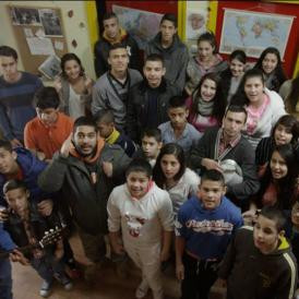 „Nem pusztán feltűnést akartunk” – A roma slampoetry-kampány szervezői