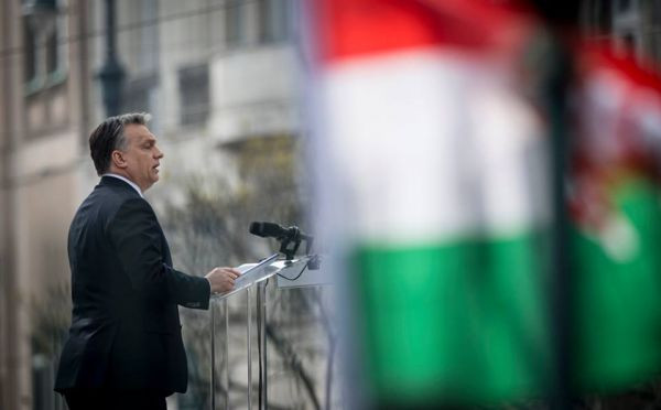 Rogán minisztériuma toboroz résztvevőket a március 15-i ünnepségre