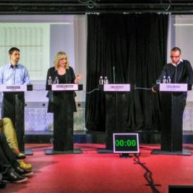 „Felkészületlenség és empátiadeficit” – fiatal politikusok sápadt csatája a Trafóban