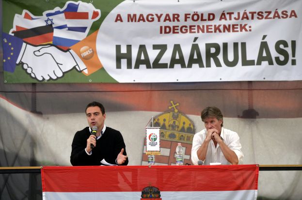 Vona és Pörzse a Jobbik majálisán