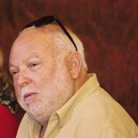Szkinhedpörgés közben lett kaszinókirály a Dollár papa