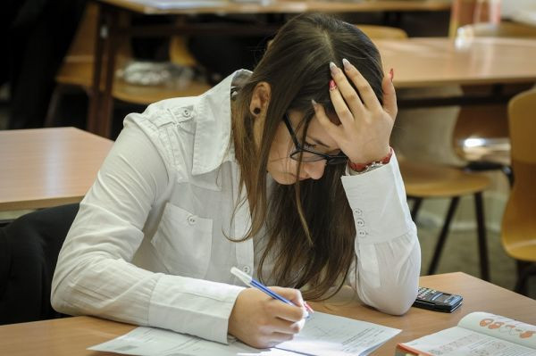 Komoly változás jön a magyarérettségin, ami csak a magolást erősíti