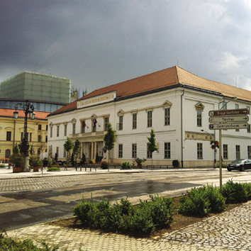 Magyar Király hotel - Bistro Tíz