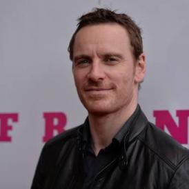 Fassbender karizmája fogott meg – Lenny Abrahamson
