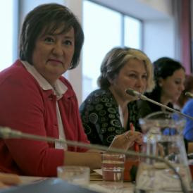 Nyavalygás helyett bátorság – Konferencia a nők politikai részvételéről