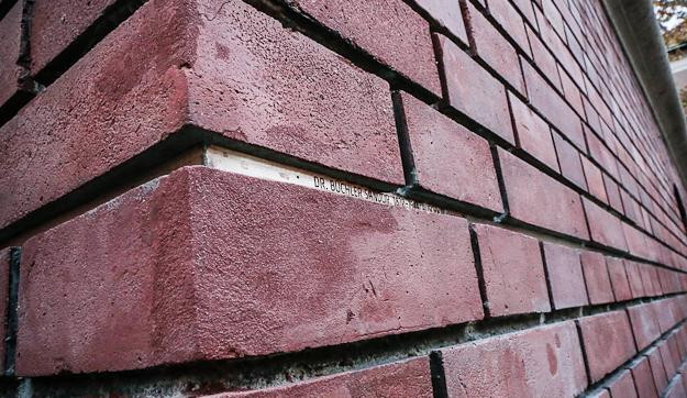 Felelősségvállalás a borzalmakért – Konferencia az ELTE új emlékművéről