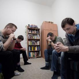 Ahol együtt imádkoznak a meleg keresztények